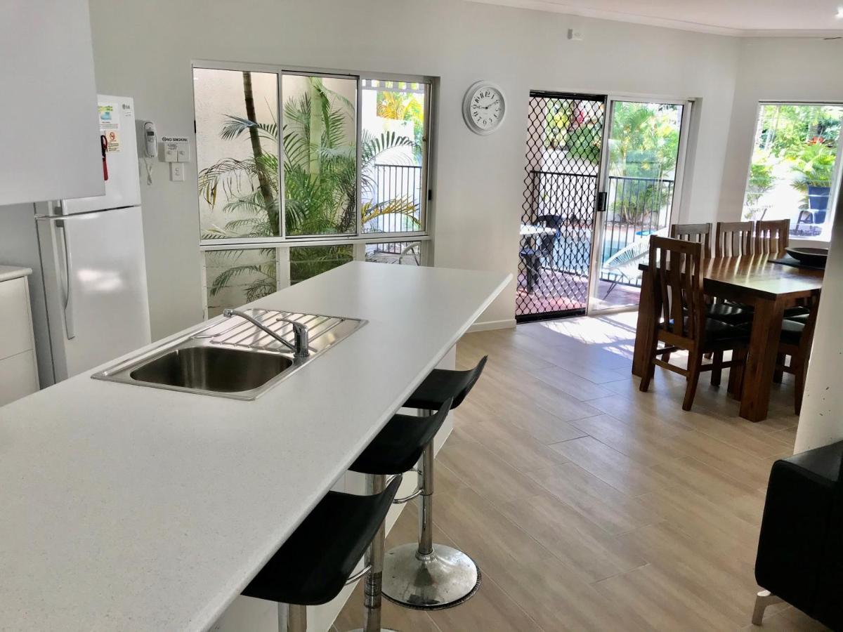 The Villas Palm Cove Bagian luar foto