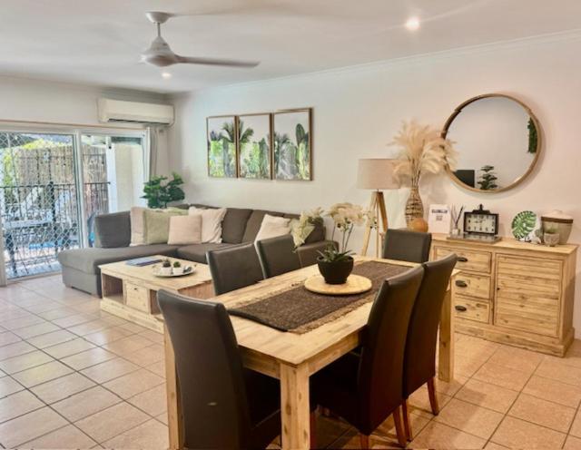 The Villas Palm Cove Bagian luar foto
