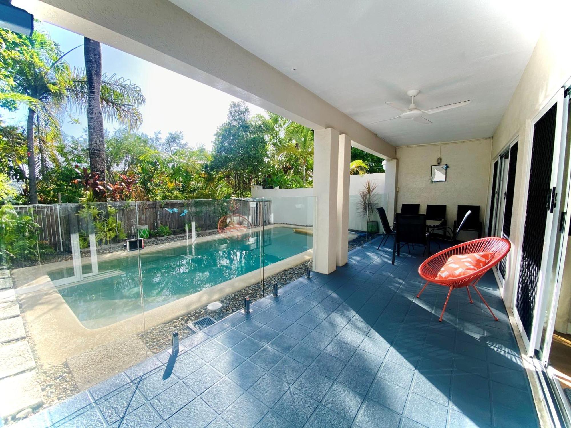 The Villas Palm Cove Ruang foto