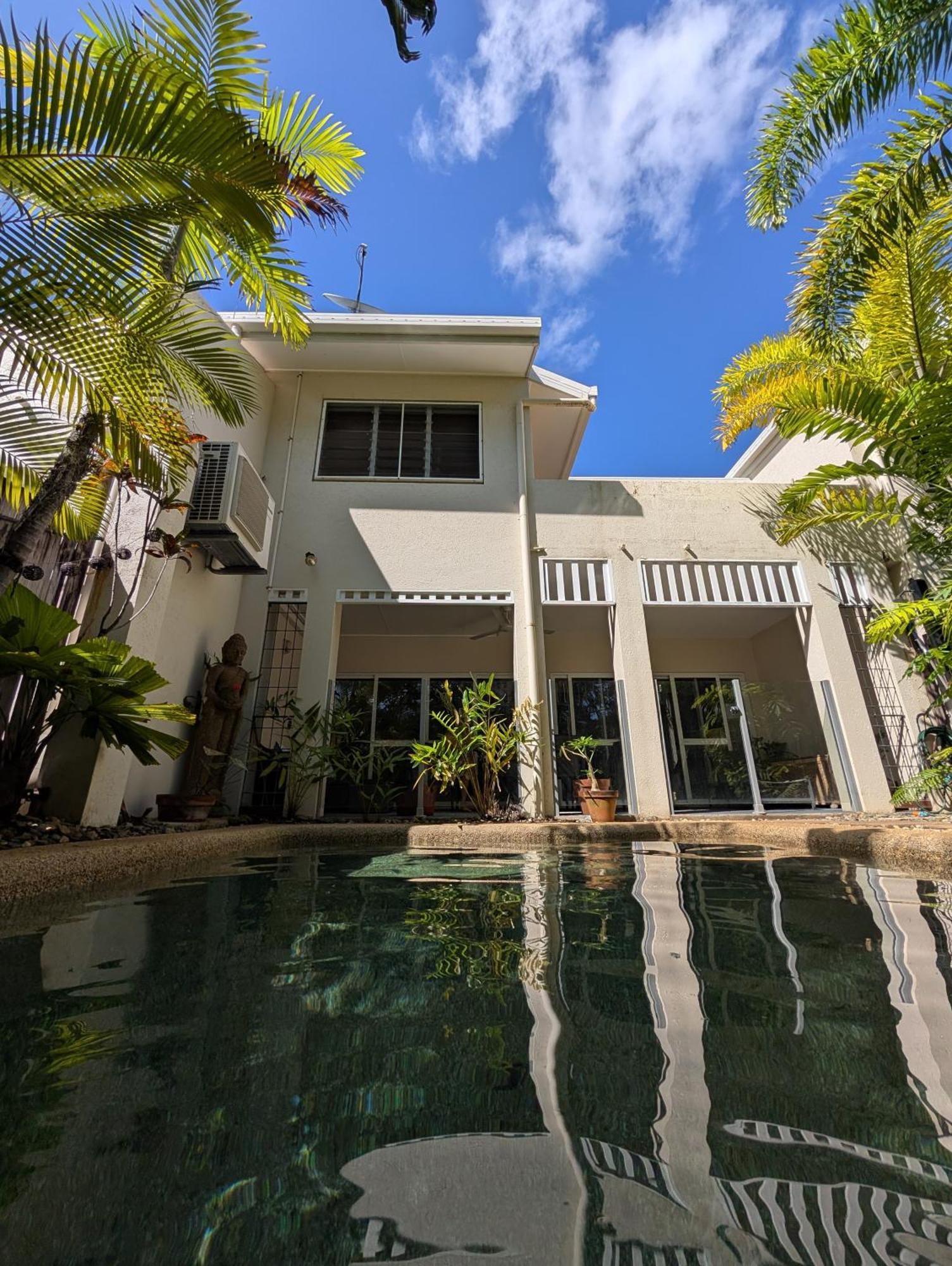 The Villas Palm Cove Ruang foto