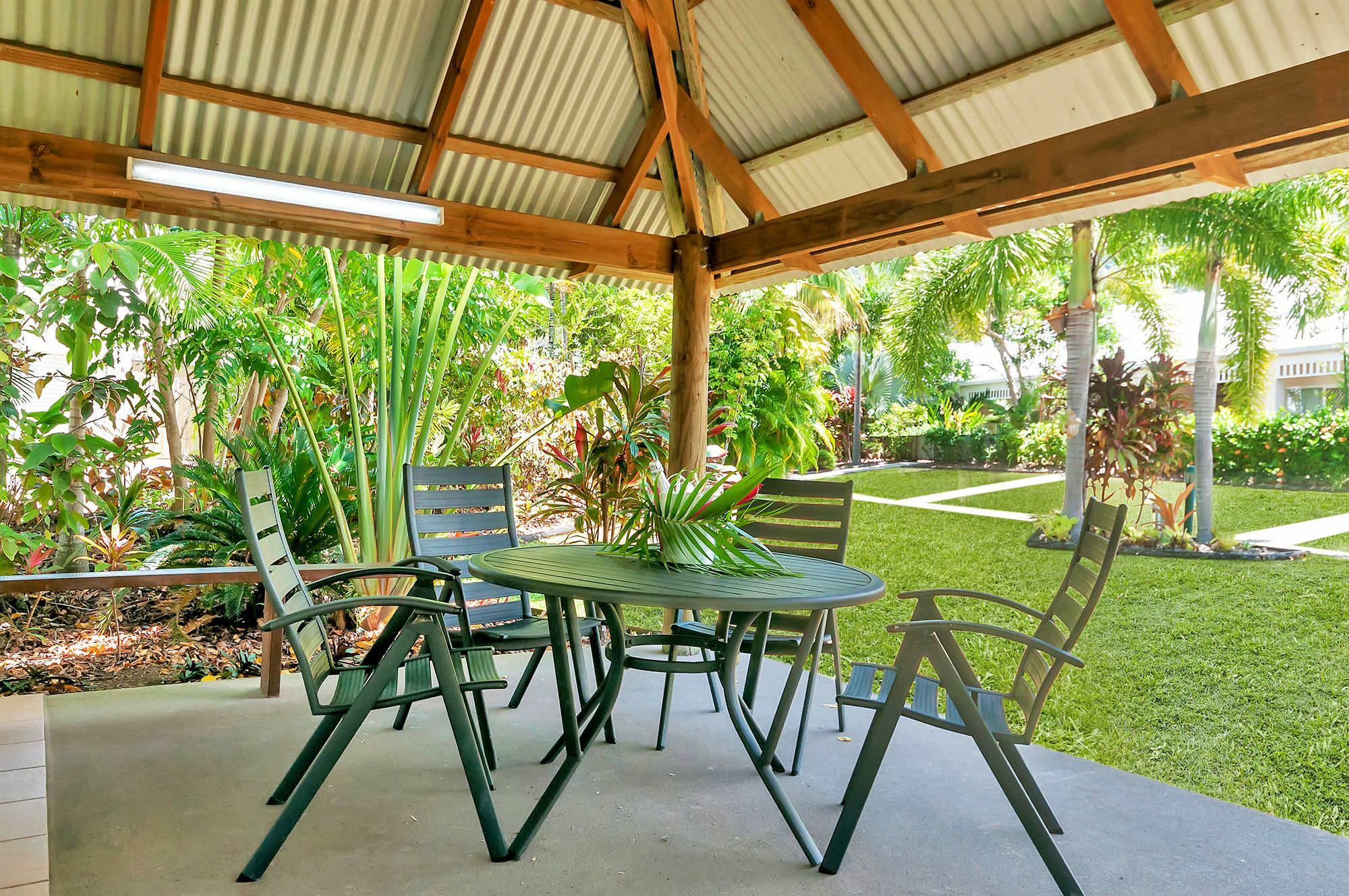 The Villas Palm Cove Bagian luar foto